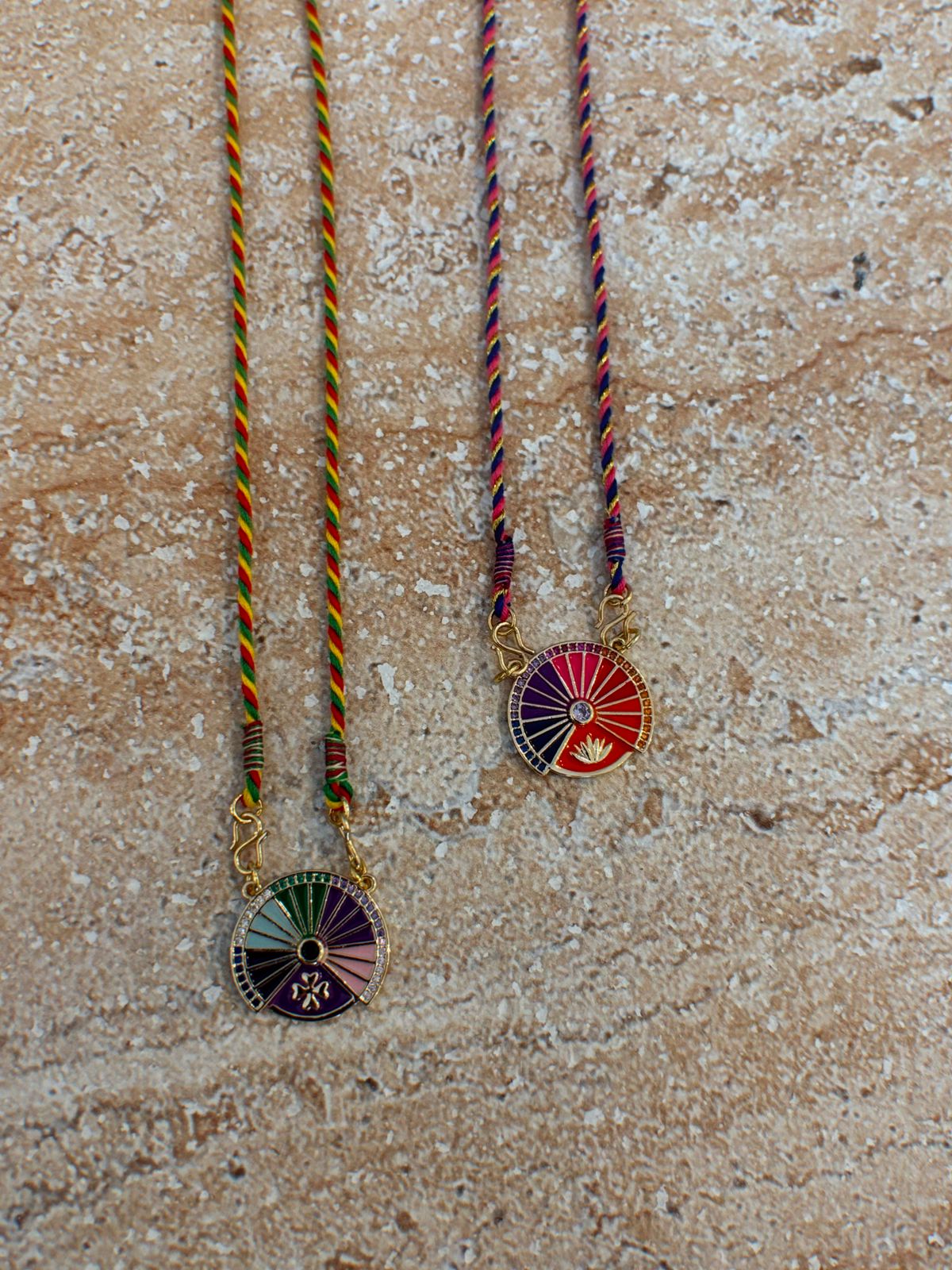 Cercle de la vie necklace